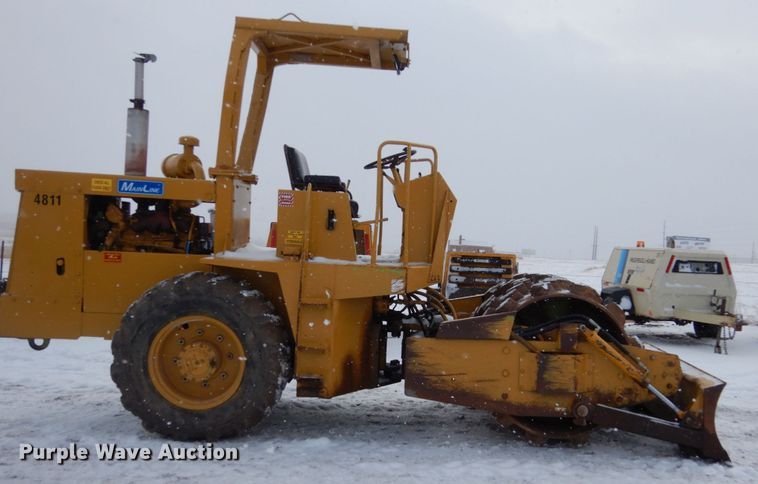 image for item FU9203 Raygo 320A single drum vibratory roller