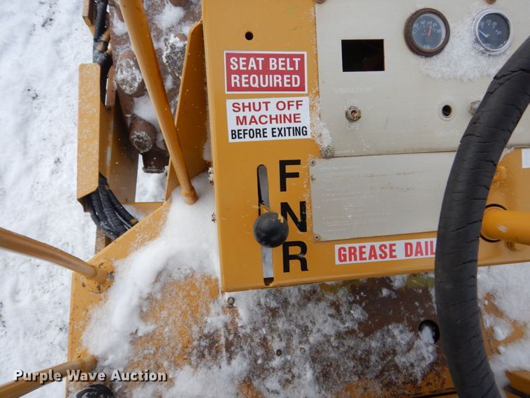 image for item FU9203 Raygo 320A single drum vibratory roller