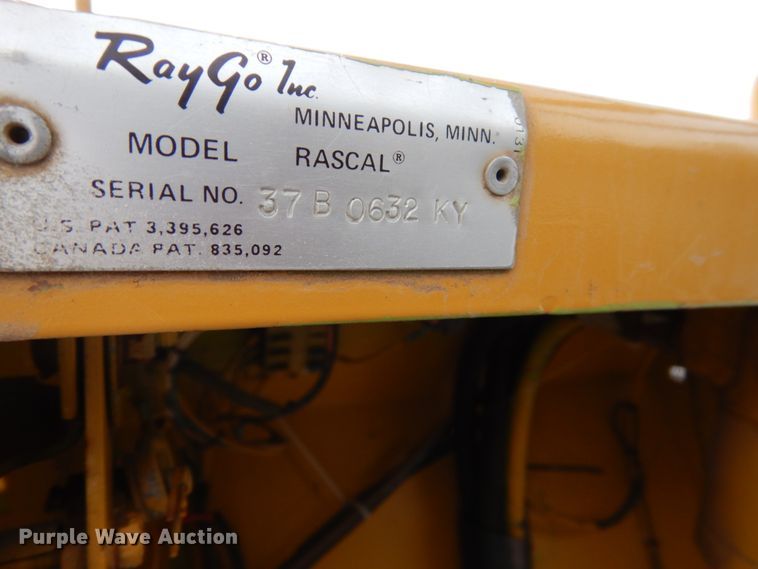 image for item FU9203 Raygo 320A single drum vibratory roller