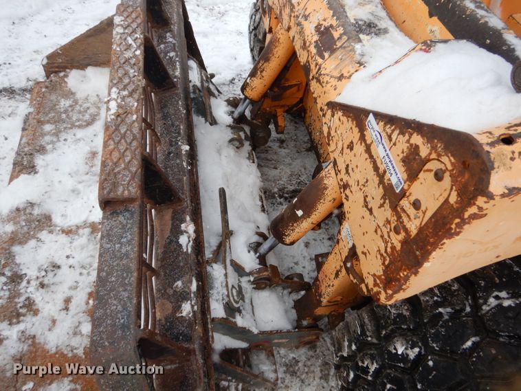 image for item FU9204 Mustang 2060 skid steer