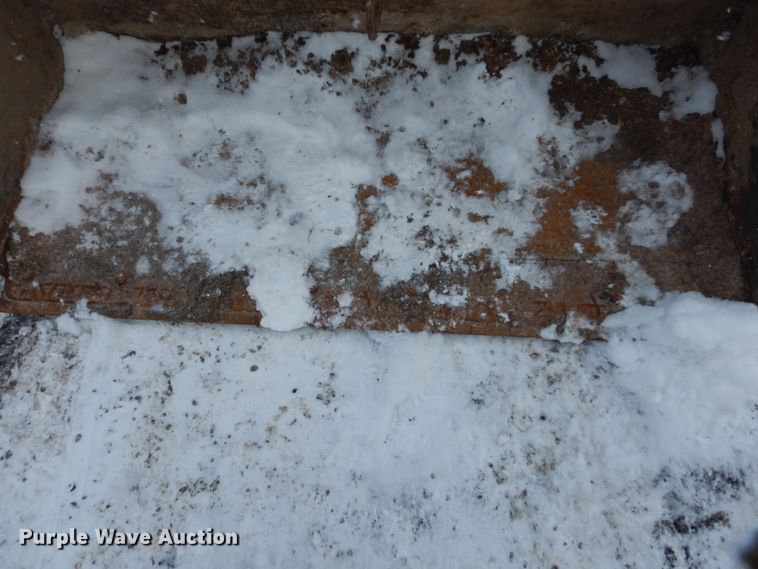 image for item FU9204 Mustang 2060 skid steer