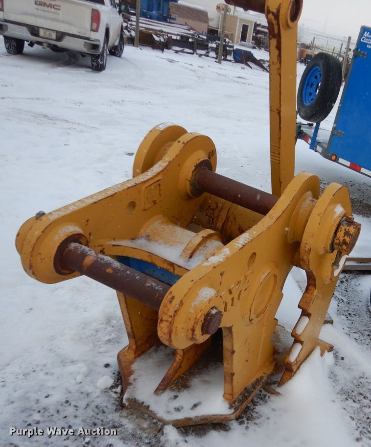 image for item FU9211 NYE CAT350D concrete pulverizer