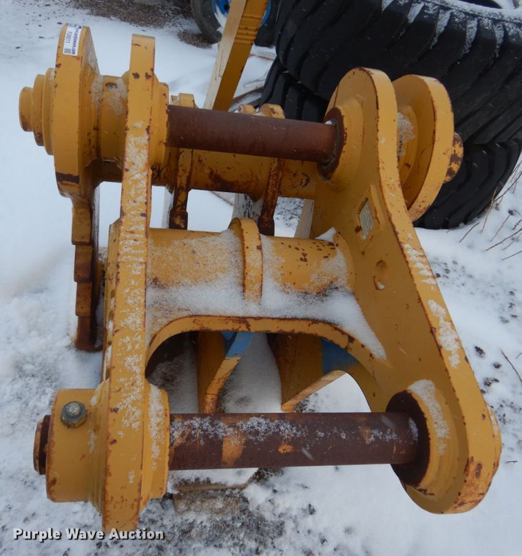 image for item FU9211 NYE CAT350D concrete pulverizer