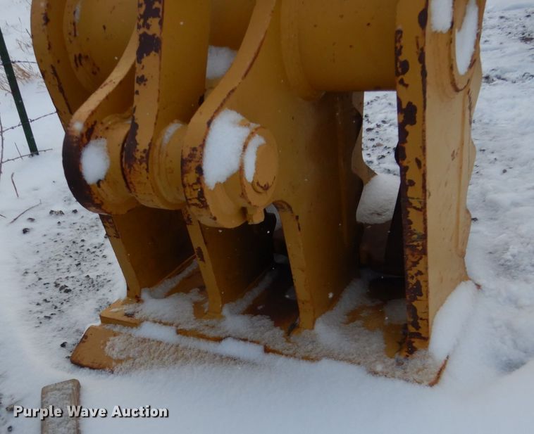 image for item FU9211 NYE CAT350D concrete pulverizer