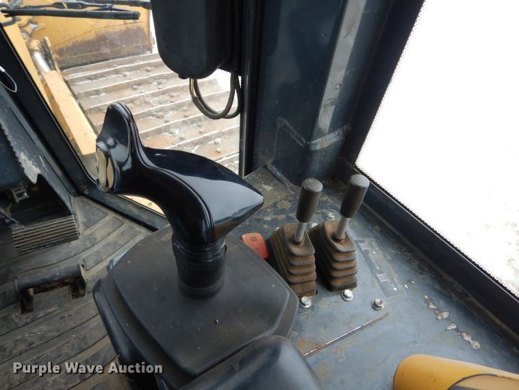 image for item FU9225 2007 John Deere 750J LGP dozer