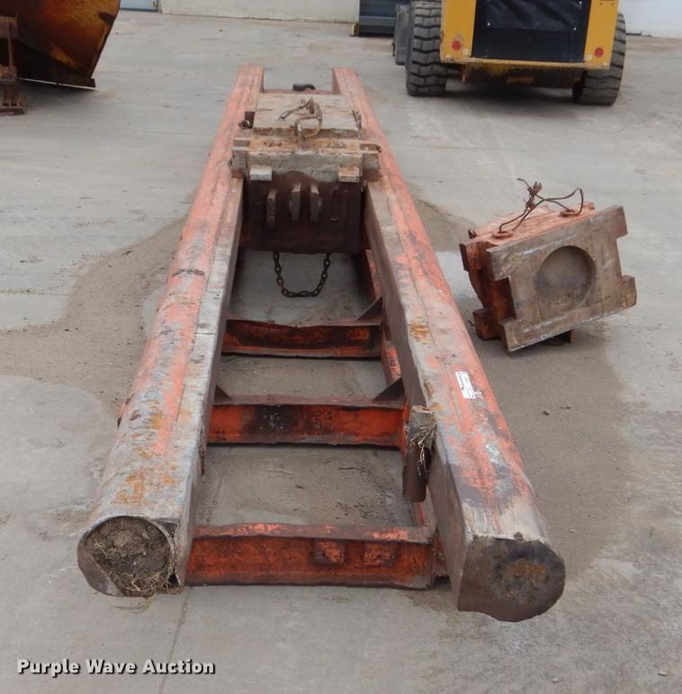 image for item FU9229 Pile driver