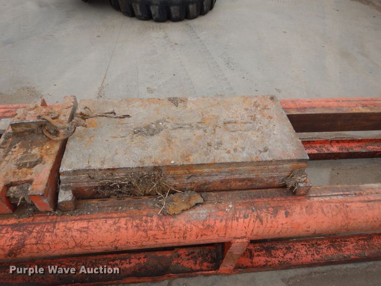 image for item FU9229 Pile driver