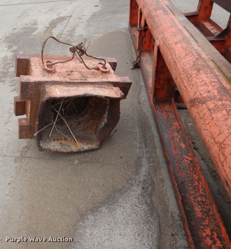 image for item FU9229 Pile driver