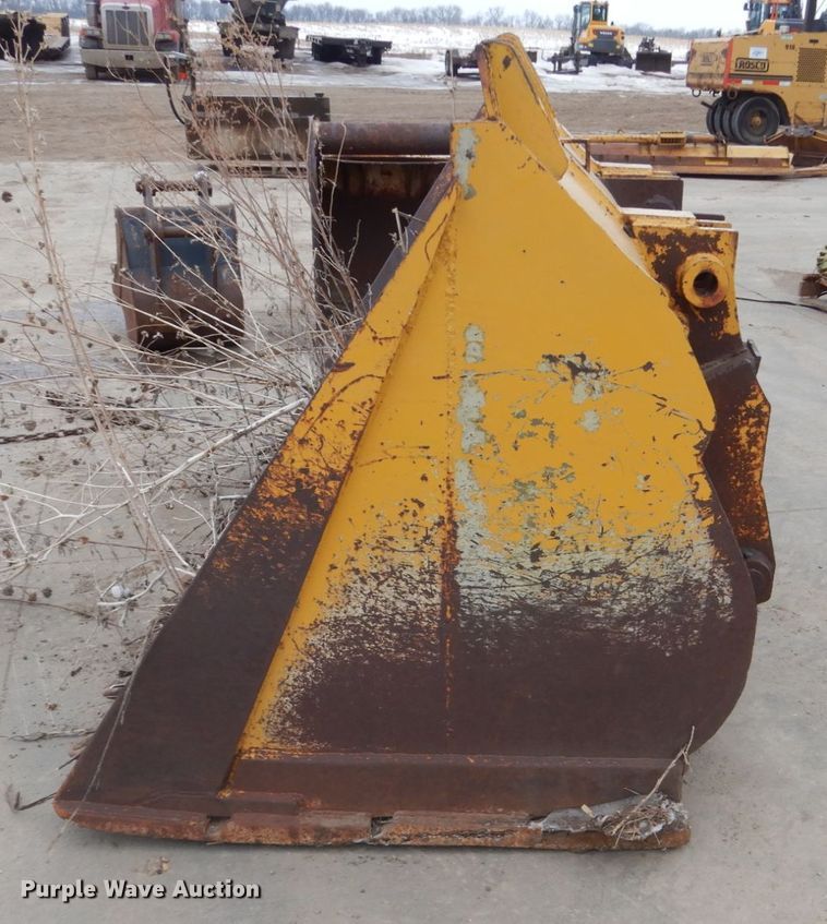image for item FU9230 104"W loader bucket
