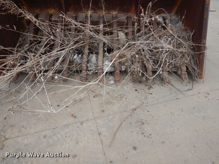 image for item FU9230 104"W loader bucket