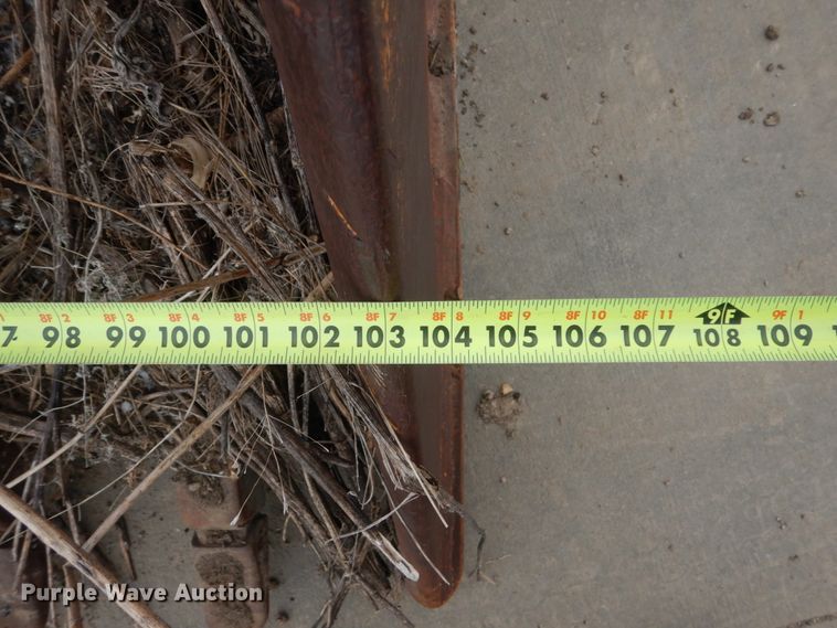 image for item FU9230 104"W loader bucket