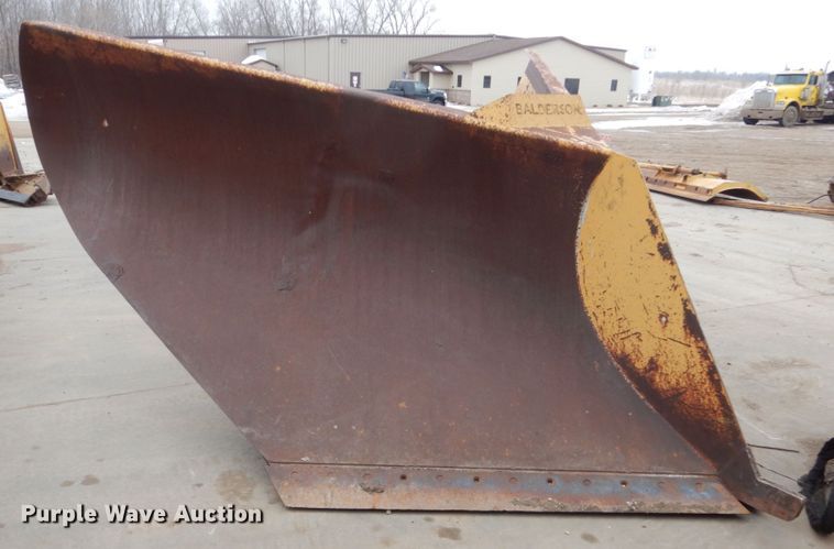 image for item FU9233 Snow plows