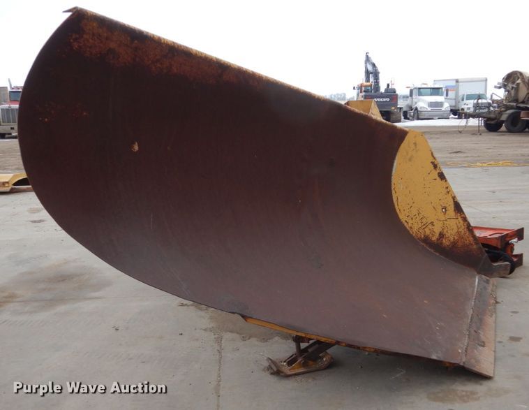 image for item FU9233 Snow plows