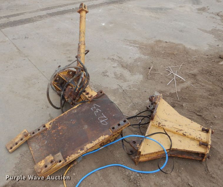 image for item FU9233 Snow plows