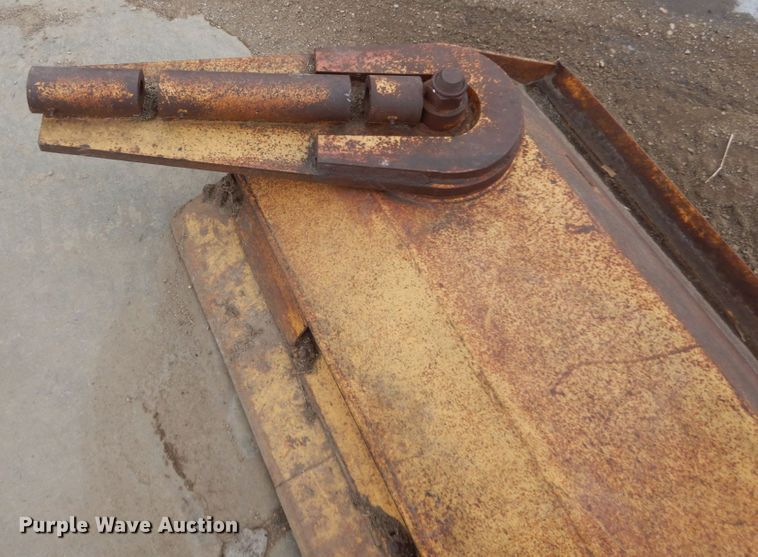 image for item FU9233 Snow plows