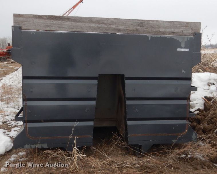 image for item FU9236 18'L x 94"W dump bed