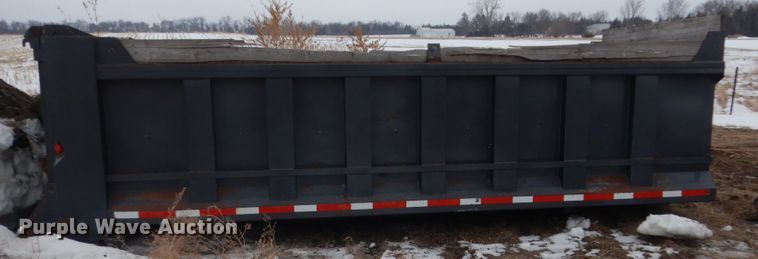 image for item FU9236 18'L x 94"W dump bed