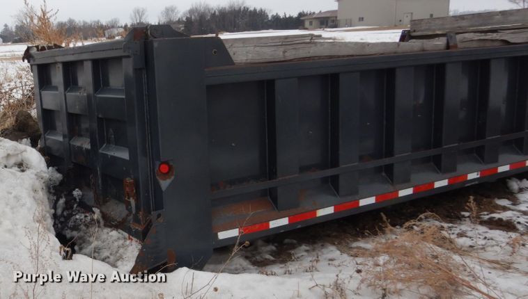 image for item FU9236 18'L x 94"W dump bed