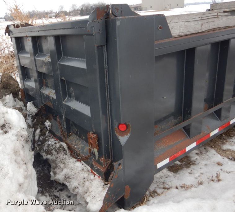 image for item FU9236 18'L x 94"W dump bed