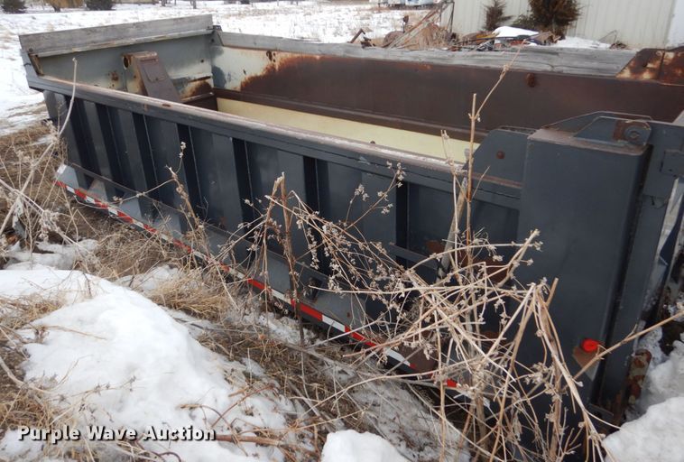 image for item FU9236 18'L x 94"W dump bed