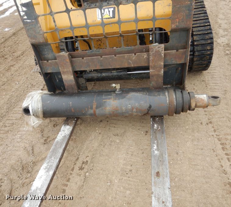 image for item FU9236 18'L x 94"W dump bed