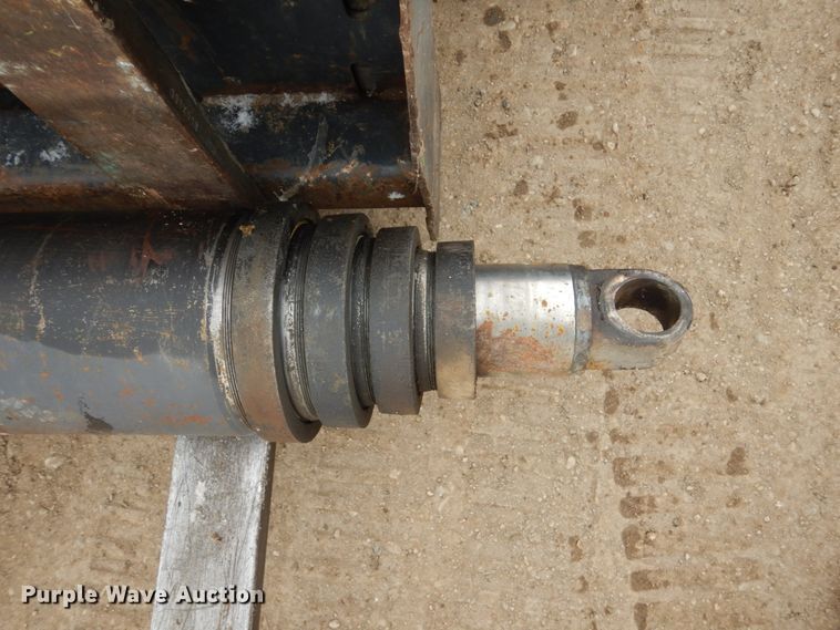 image for item FU9236 18'L x 94"W dump bed