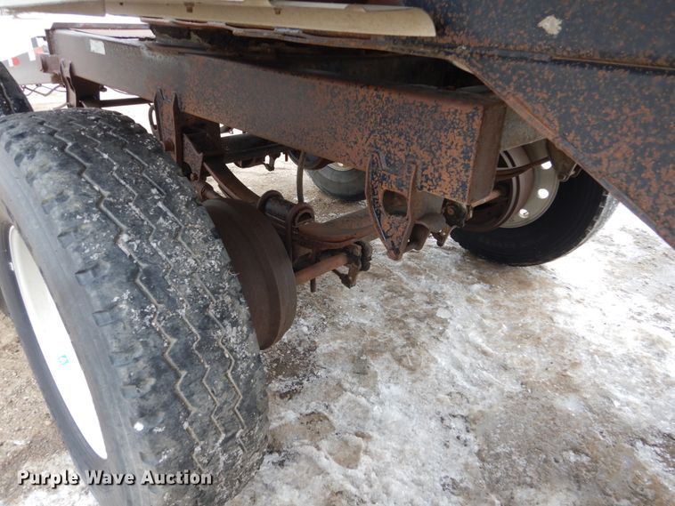 image for item FU9240 1994 Cornhusker end dump trailer