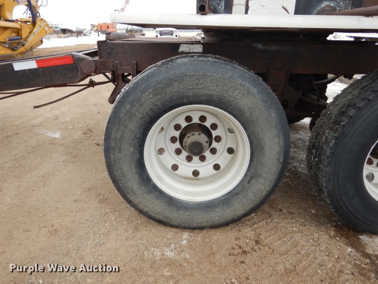 image for item FU9240 1994 Cornhusker end dump trailer