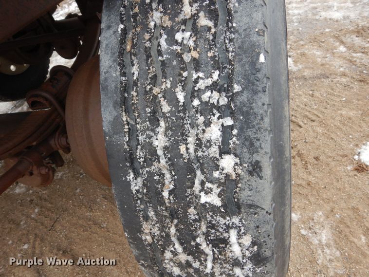 image for item FU9240 1994 Cornhusker end dump trailer