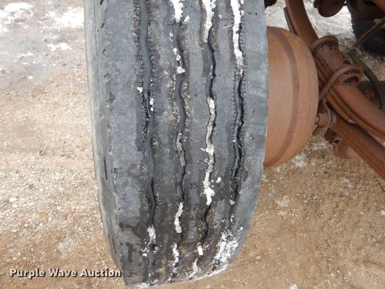 image for item FU9240 1994 Cornhusker end dump trailer