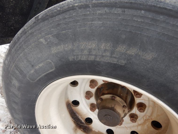 image for item FU9240 1994 Cornhusker end dump trailer