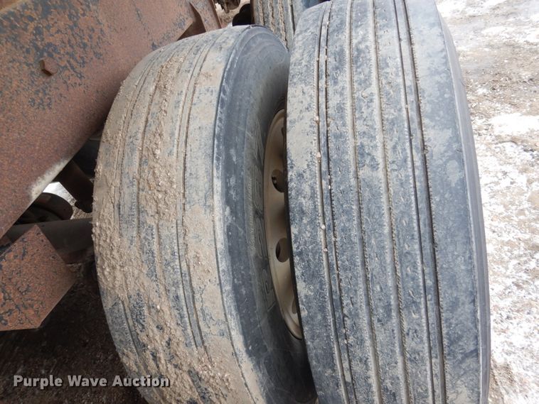 image for item FU9240 1994 Cornhusker end dump trailer