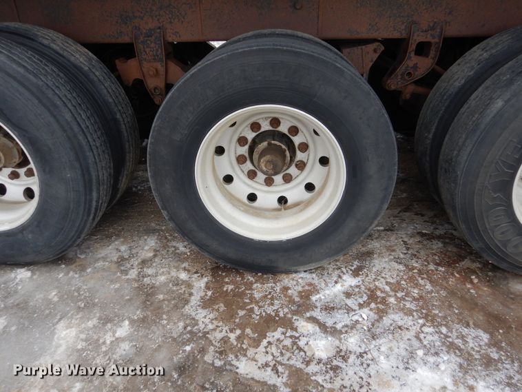 image for item FU9240 1994 Cornhusker end dump trailer