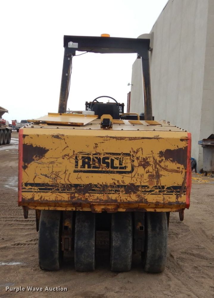 image for item FU9241 Trupac 915 pneumatic roller