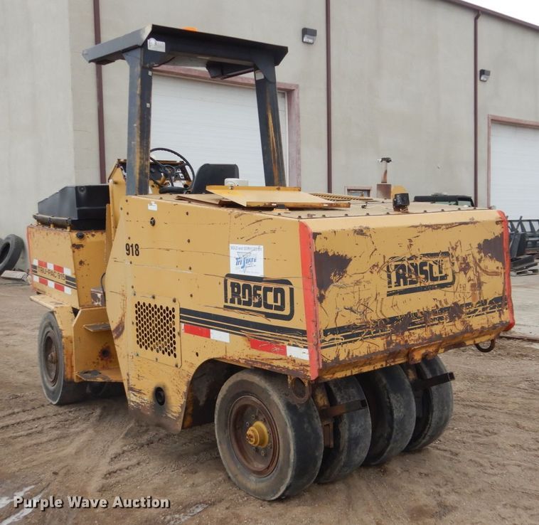 image for item FU9241 Trupac 915 pneumatic roller