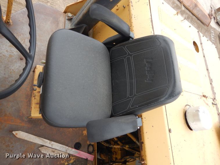 image for item FU9241 Trupac 915 pneumatic roller