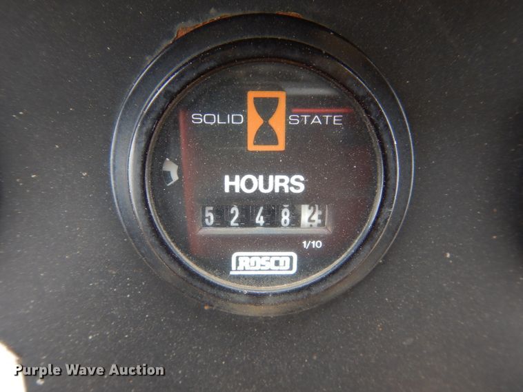 image for item FU9241 Trupac 915 pneumatic roller