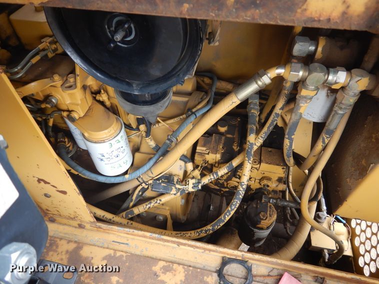 image for item FU9241 Trupac 915 pneumatic roller