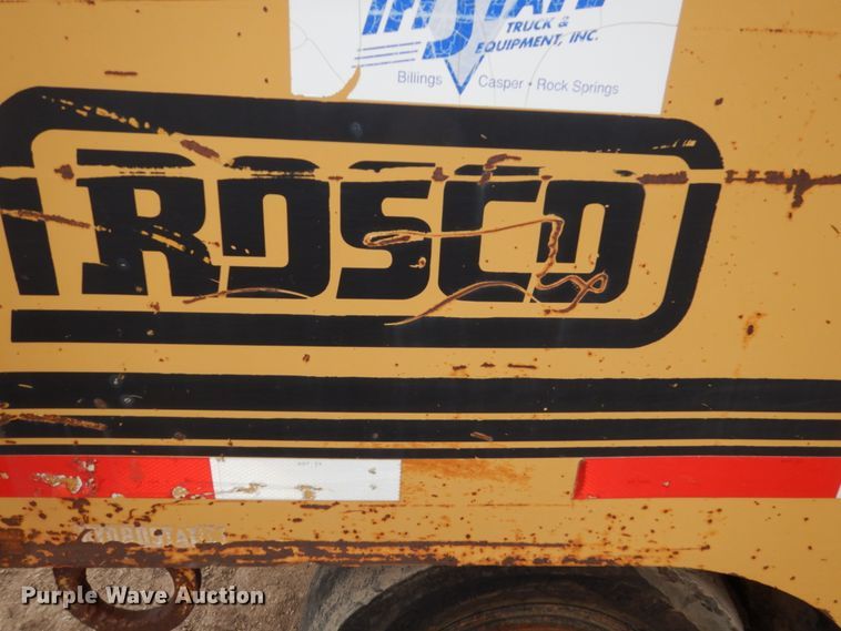 image for item FU9241 Trupac 915 pneumatic roller