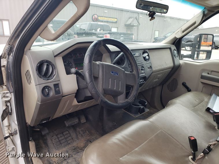 image for item GA9452 2008 Ford F550 Super Duty flatbed truck