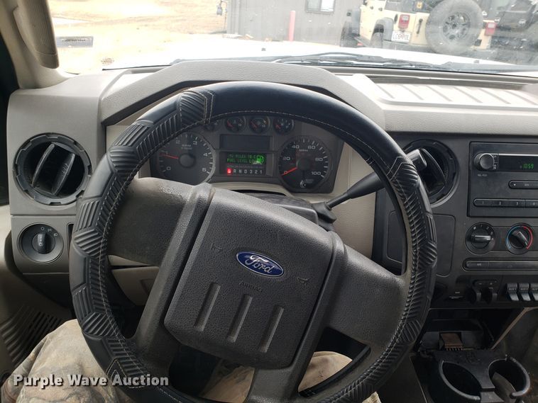 image for item GA9452 2008 Ford F550 Super Duty flatbed truck