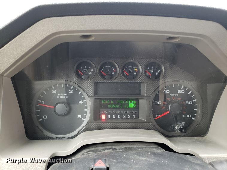 image for item GA9452 2008 Ford F550 Super Duty flatbed truck