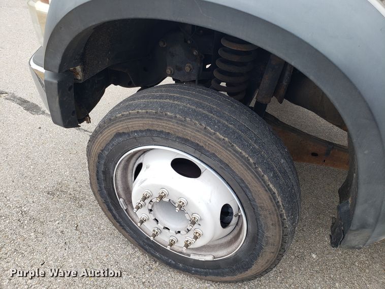 image for item GA9452 2008 Ford F550 Super Duty flatbed truck