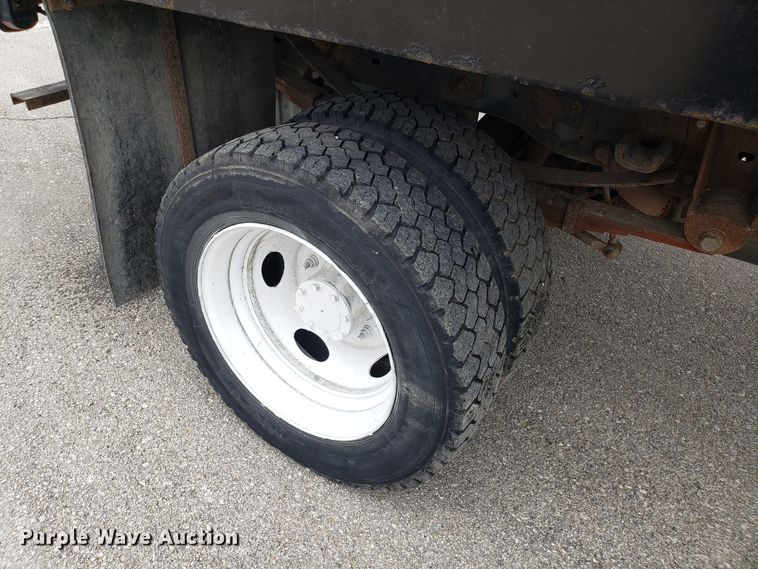 image for item GA9452 2008 Ford F550 Super Duty flatbed truck