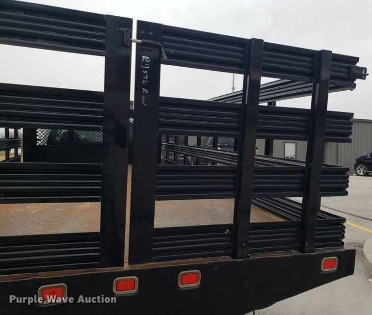 image for item GA9452 2008 Ford F550 Super Duty flatbed truck