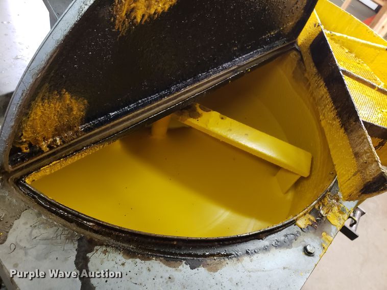 image for item GA9453 2004 LaFarge Titan 1000 paint striper