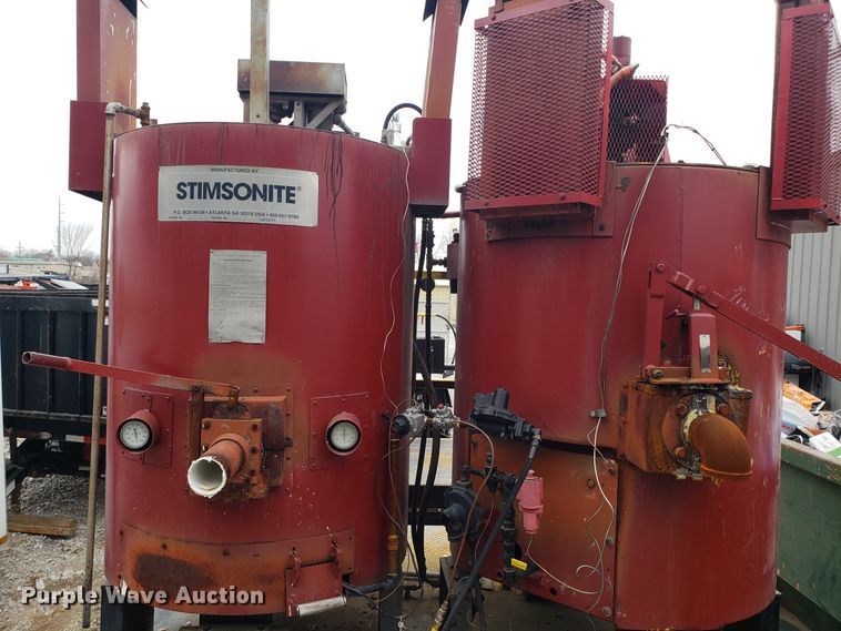 image for item GA9454 1995 shop built paint melt kettle trailer