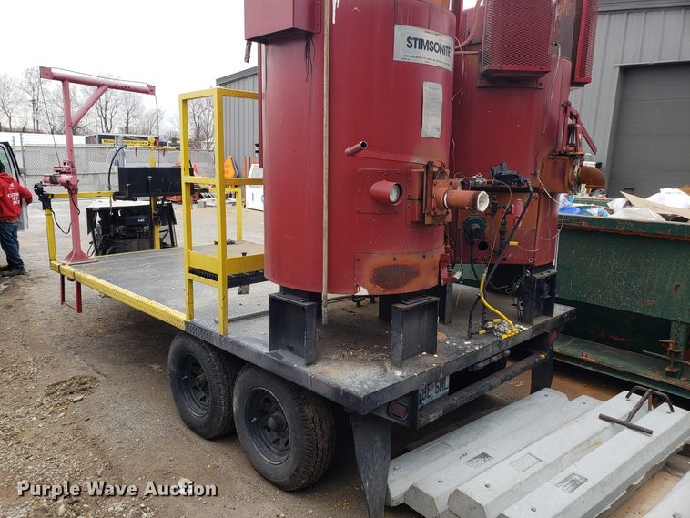 image for item GA9454 1995 shop built paint melt kettle trailer