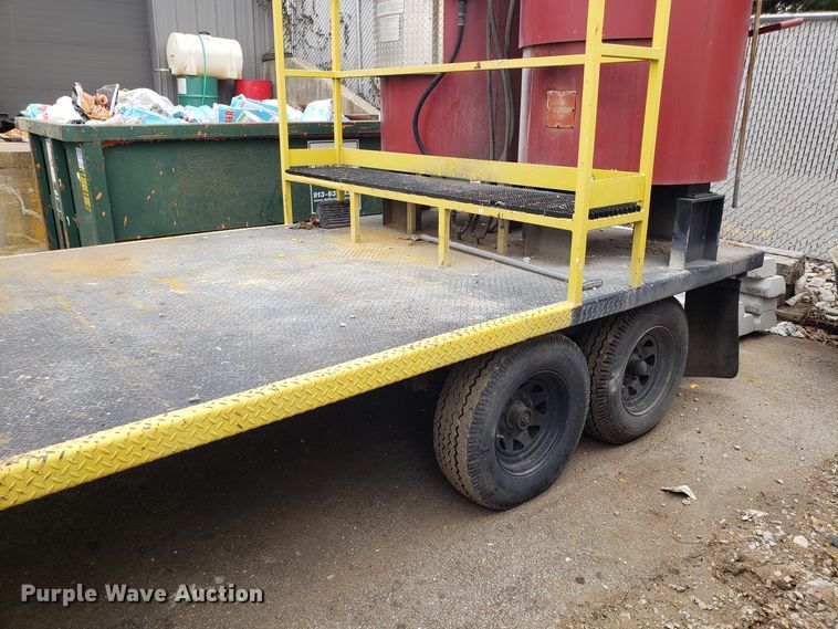 image for item GA9454 1995 shop built paint melt kettle trailer