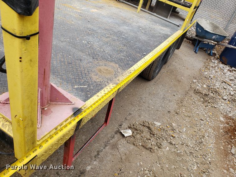 image for item GA9454 1995 shop built paint melt kettle trailer